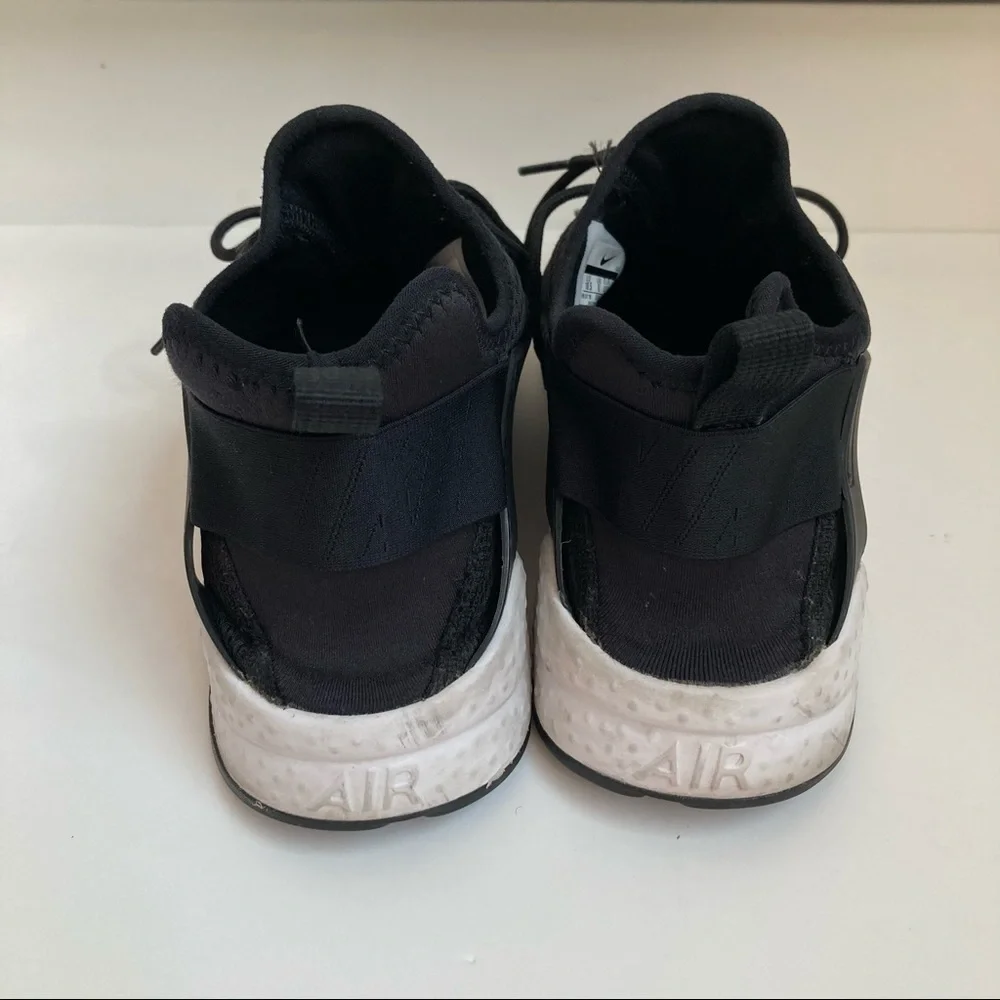 Nike Air Huarache Black Running Shoes Sz 10.5 RN 89151-008